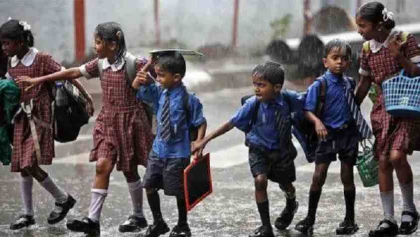 TN Rain School Holiday Update: கனமழை காரணமாக தமிழகத்தில் இந்த மாவட்டங்களிக்கு இன்று பள்ளி, கல்லூரிகளுக்கு விடுமுறை... 