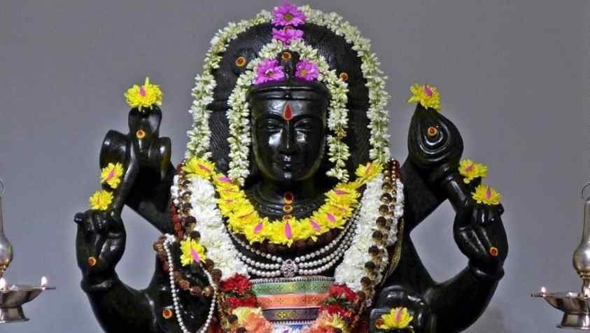 குரு பகவானால் ஏற்படும் தோஷத்தை விலக்கும் சக்திவாய்ந்த மந்திரம் | Guru Bhagavan Gayatri Mantra in Tamil