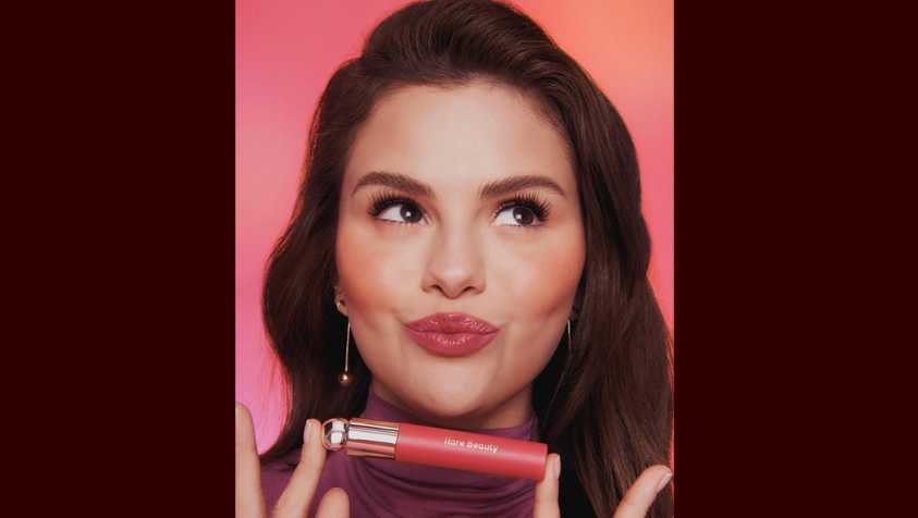 செலினா கோமஸின் Rare Beauty ப்ராடக்ட் இந்தியாவில் அறிமுகம் | Selena Gomez Rare Beauty Launch in India image
