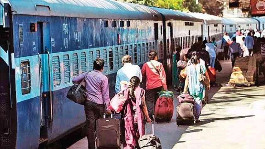 Indian Railways : ரெயில்களில் லக்கேஜ் எடுத்துச் செல்ல கட்டுப்பாடு..!