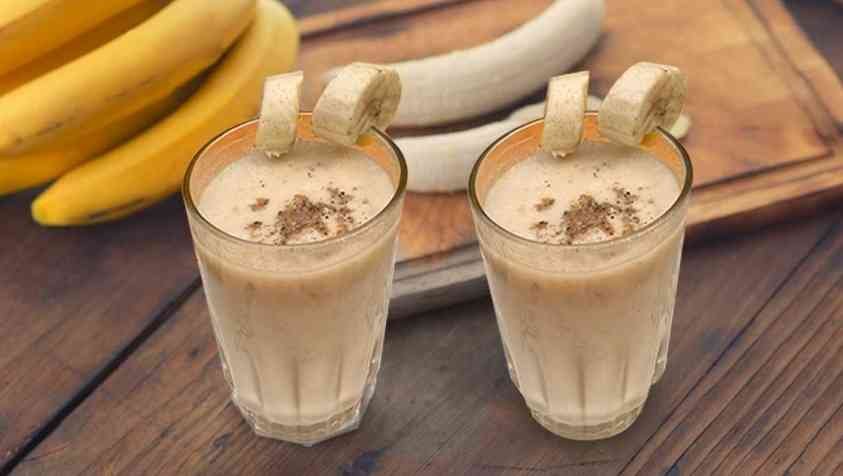 Banana Milkshake Recipe in Tamil: தித்திப்பான ஜிலு ஜிலு வாழைப்பழ மில்க் ஷேக்.. வீட்டிலேயே செய்யலாம்…!!