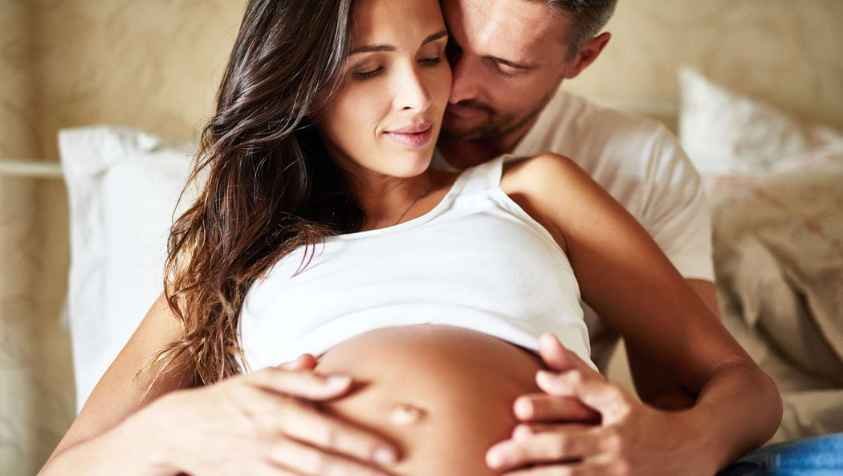 கர்ப்ப காலத்தில் உடலுறவு வைத்துக் கொள்ளலாமா..? | Is Sex During Pregnancy Helpful