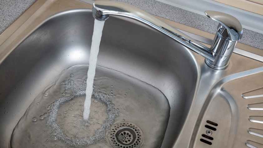 வீட்டில் உள்ள கிச்சன் சிங்க் சுத்தம் செய்வது எப்படி | How to clean kitchen sink